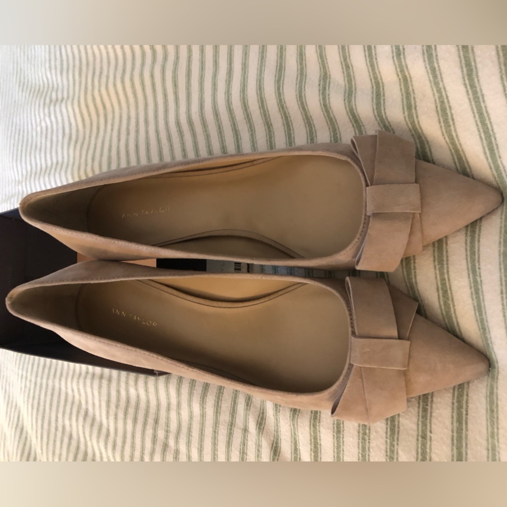 Kitten pumps - Ann Taylor. new in box, Size 9/runs small